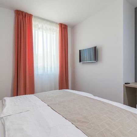 Luxury Apartments Magali 1 Ровинь Экстерьер фото