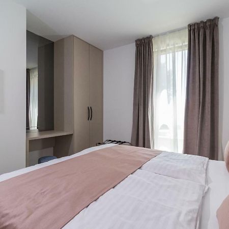 Luxury Apartments Magali 1 Ровинь Экстерьер фото