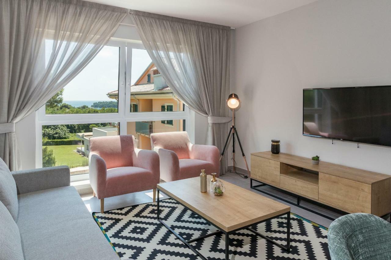 Luxury Apartments Magali 1 Ровинь Экстерьер фото