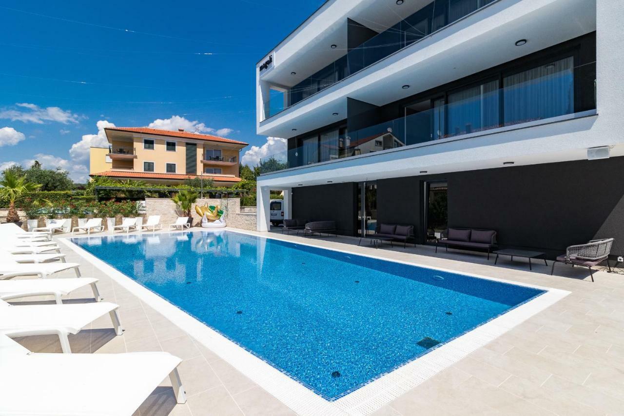Luxury Apartments Magali 1 Ровинь Экстерьер фото